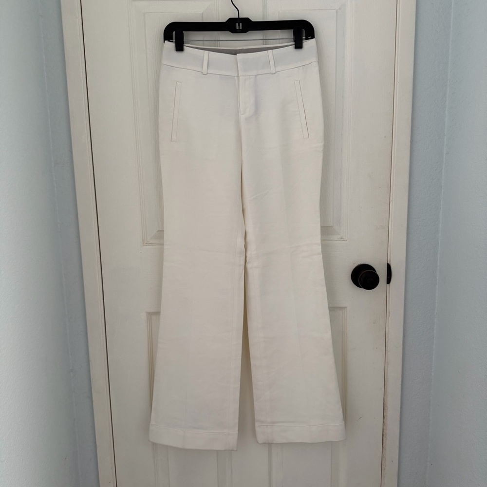 Banana Republic Martin Fit Off White Sateen Straight leg Trousers Pants Size 0